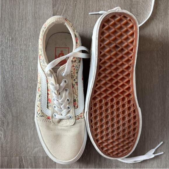 Floral Canvas Women's Vans - Picture 2 of 3